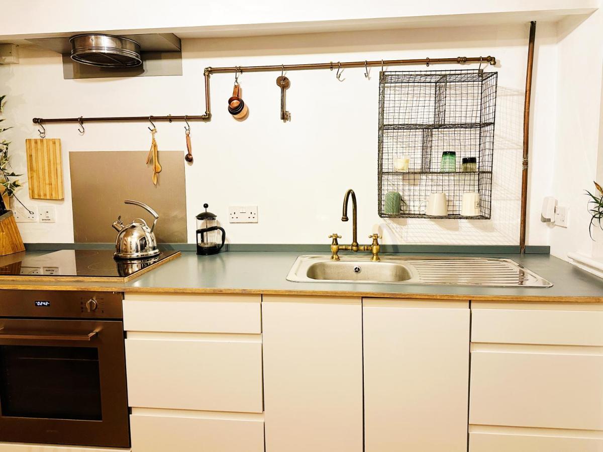 Ferienwohnung Modern Flat With King Bed, Garden & Outdoor Dining London Exterior foto